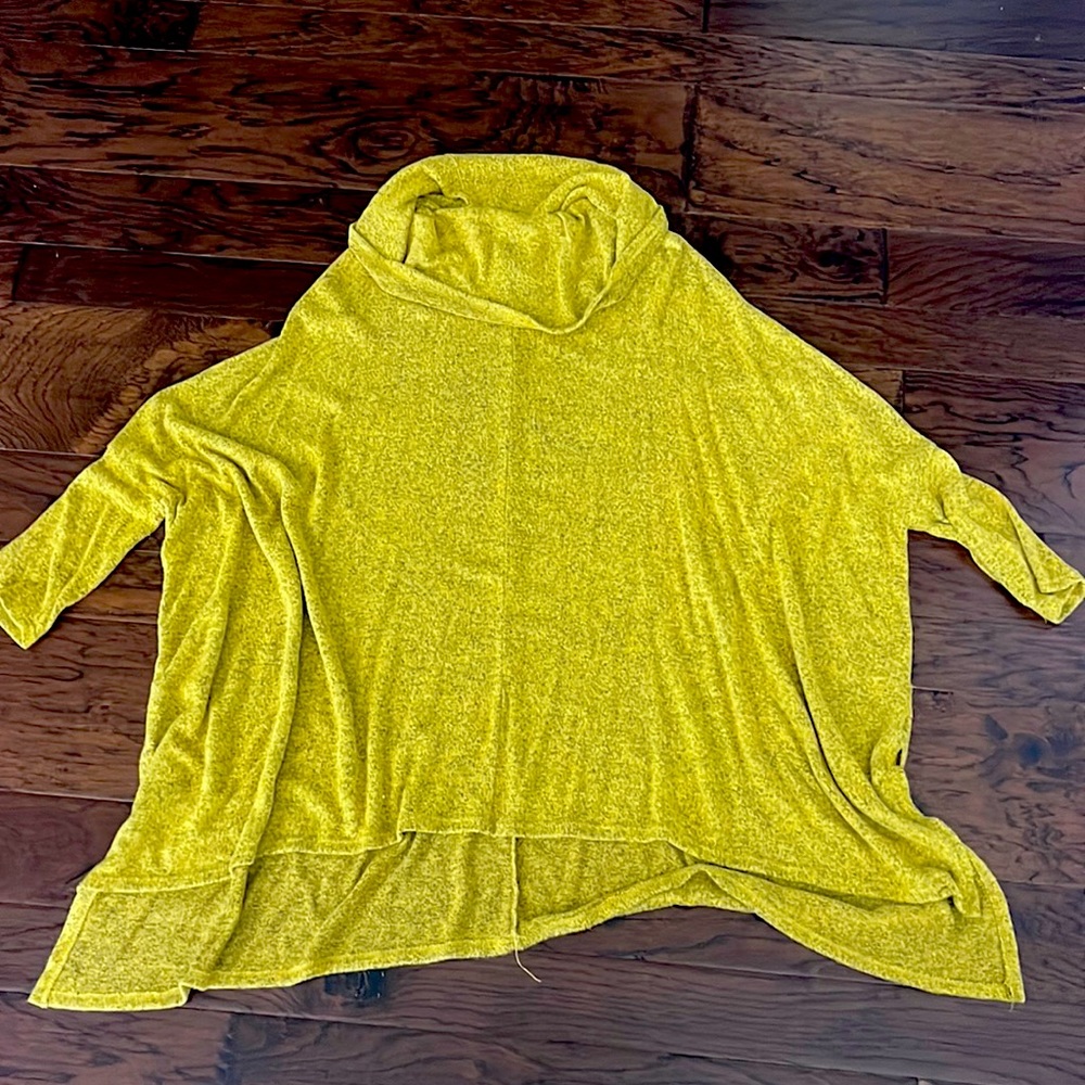 One size gold tunic